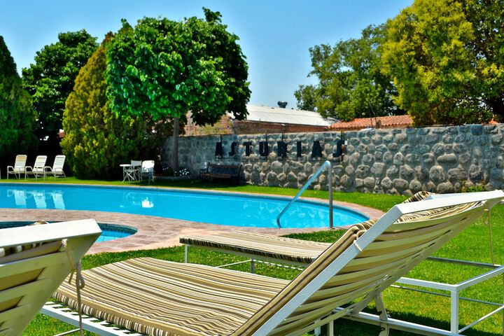 Hotel Pool