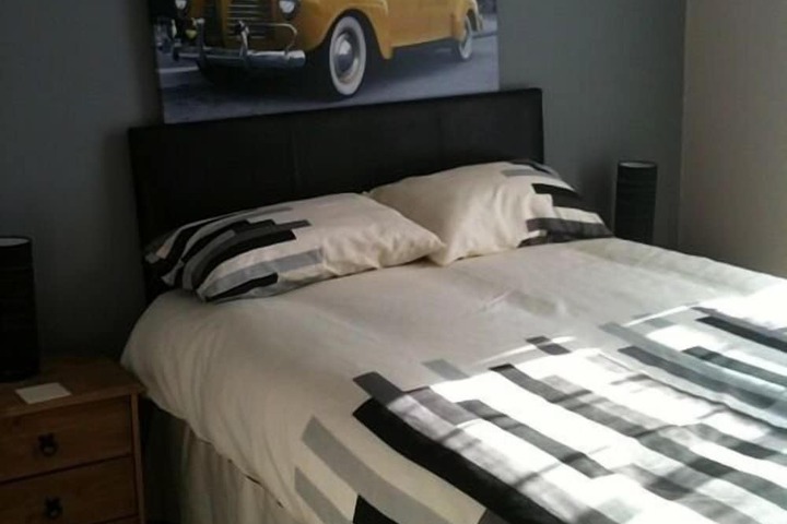 Room 5 of 28