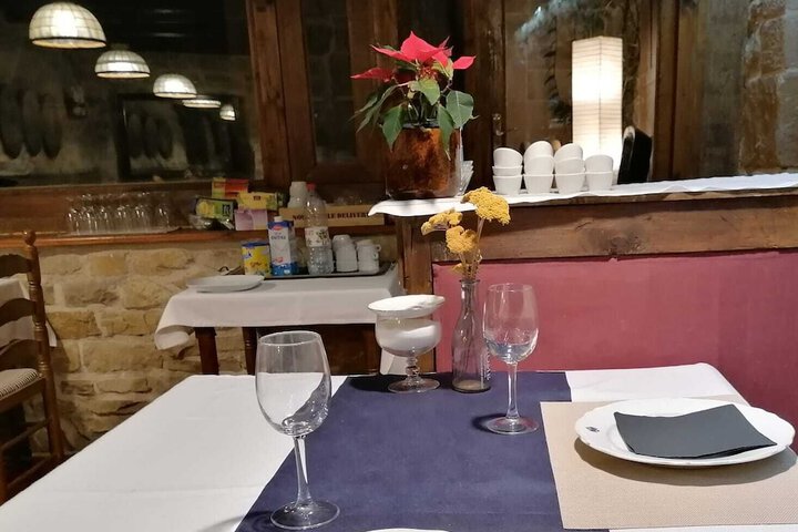Dining 41 of 60