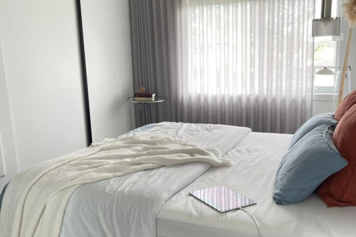 Room 2 of 2