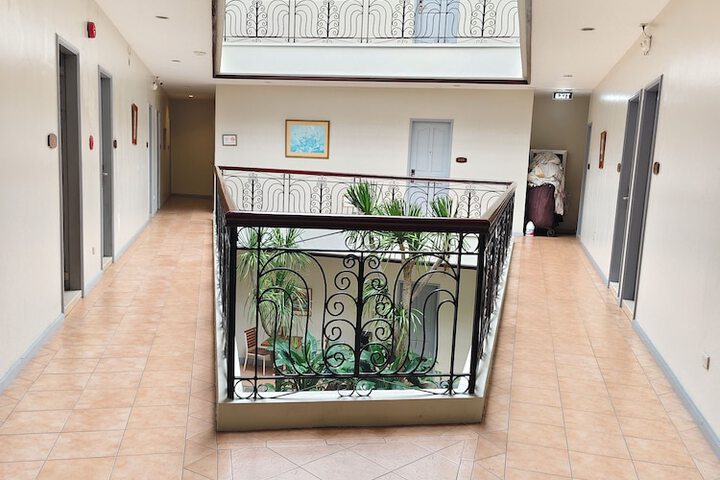 Ballroom/Hall 26 of 42