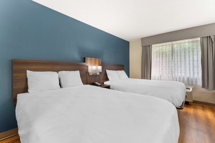 2 Double Beds (7 of 14)
