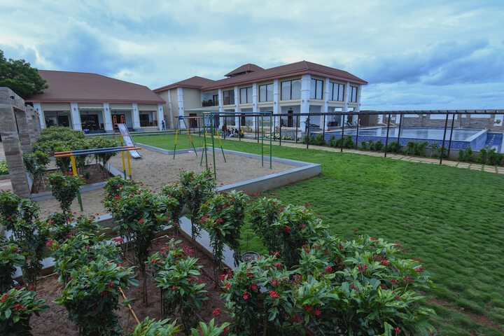 Hotel Exterior 20 of 20