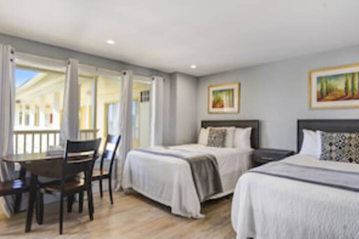 Room 10 of 150