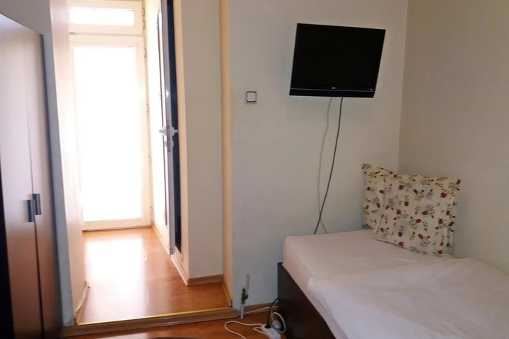 Room 17 of 26