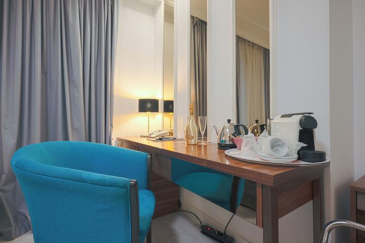 Room 49 of 108