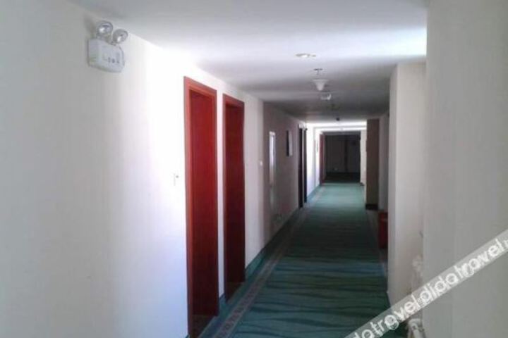 Hotel Interior 4 of 6