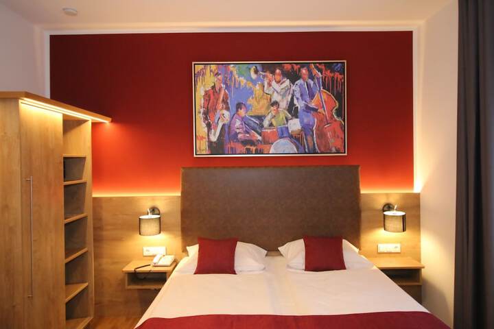 Room 38 of 107