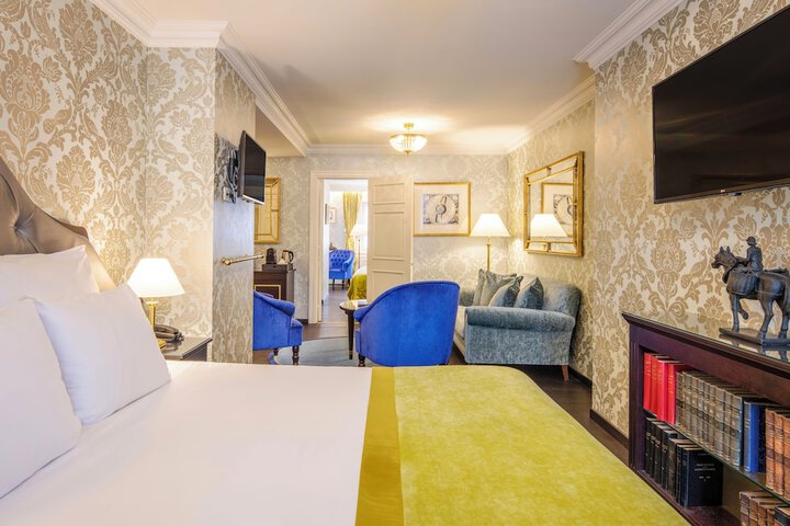 Room 59 of 142