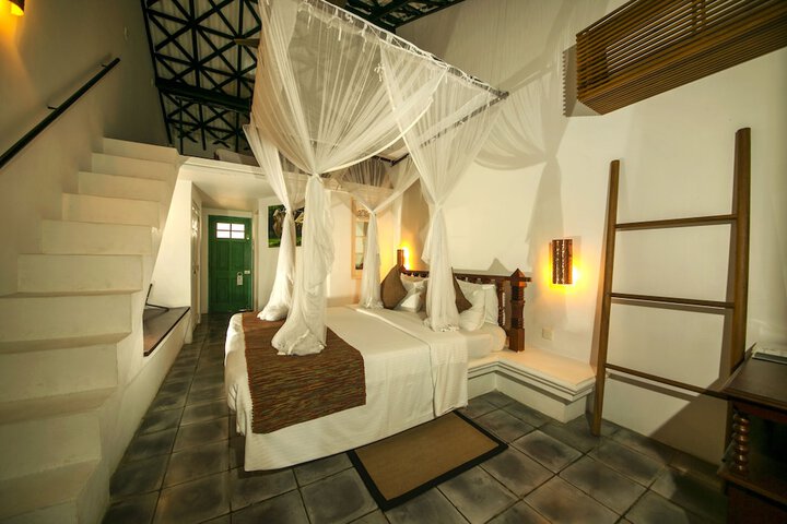 Room 11 of 47
