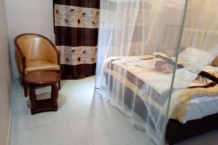 Room 20 of 68