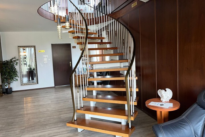 Hotel 2 of 72