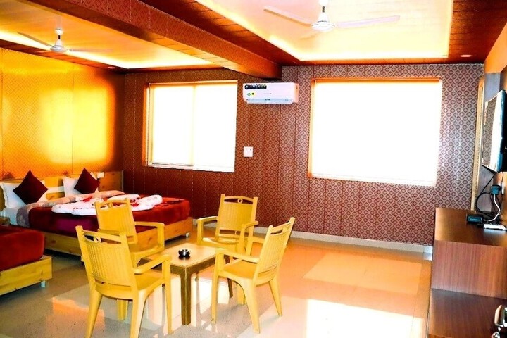 Room 34 of 113