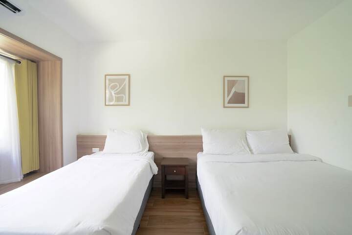 Room 10 of 30