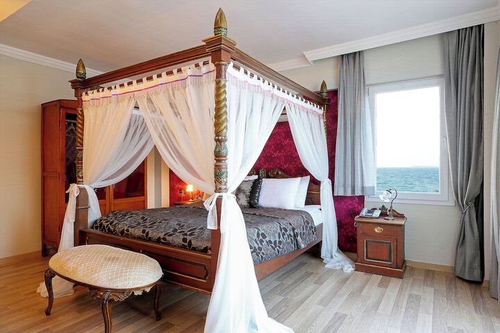 Room 6 of 29