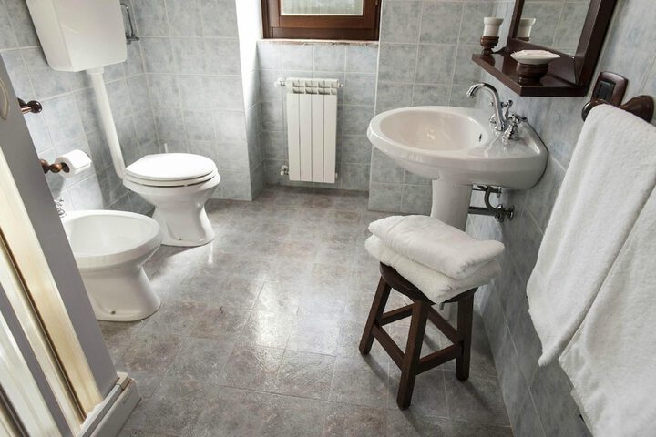Clean Restrooms
