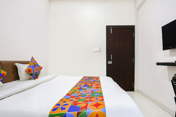 Room 18 of 26
