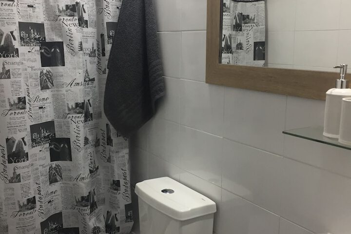 Room 53 of 64