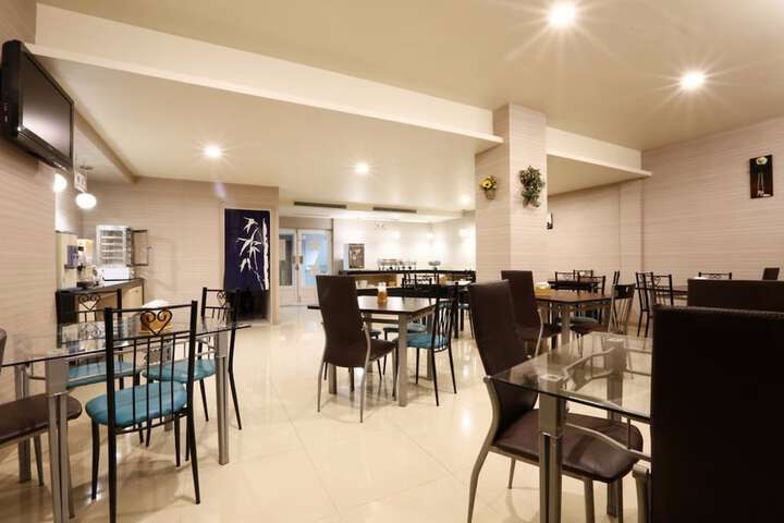 Dining Photos
