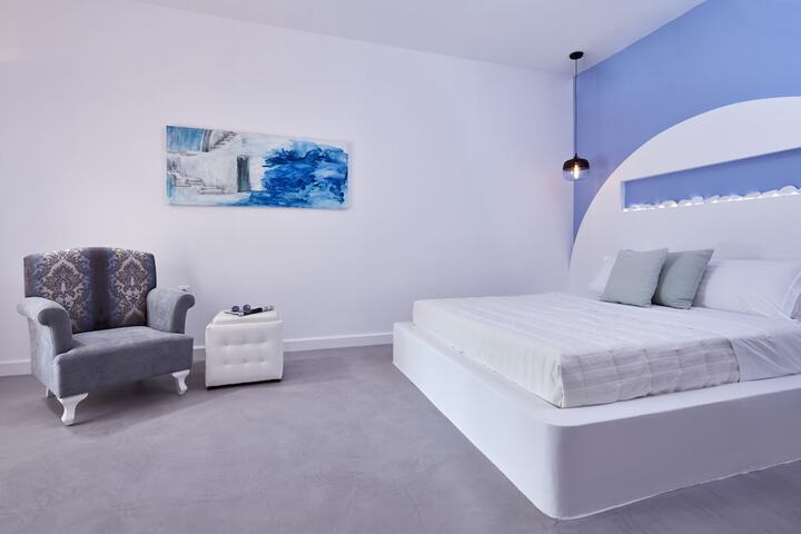 Room 4 of 71