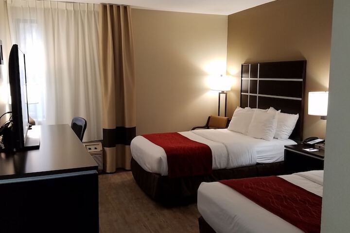 Standard Room, King or Two Doubles (11 of 11)