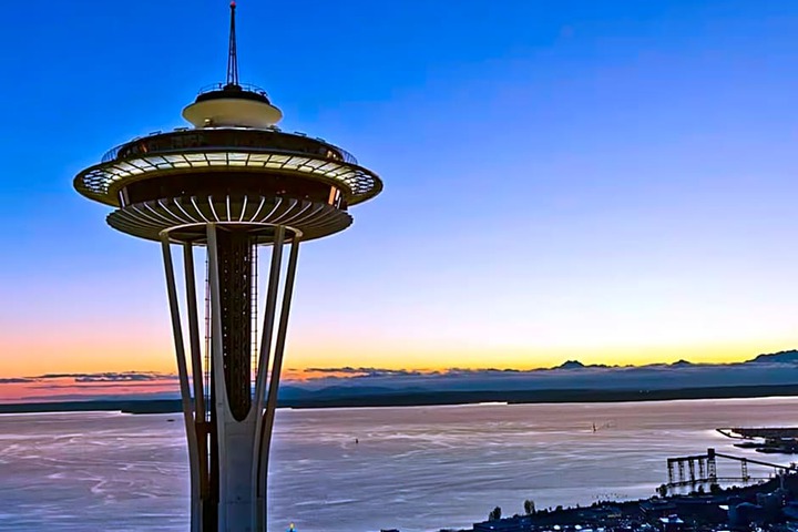 Exterior of Seattle Luxury 4-Suite Retreat