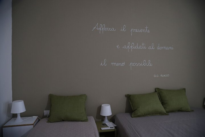 Room 2 of 36