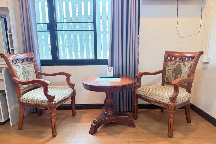 Room 45 of 61