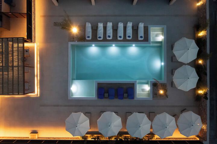 Pool 48 of 68