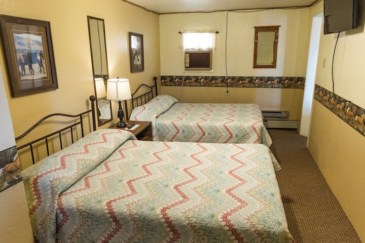 Room 4 of 43