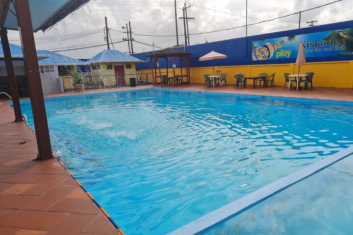 Pool Hotel