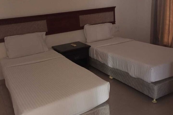 Room 7 of 39