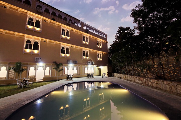 Hotel 32 of 32