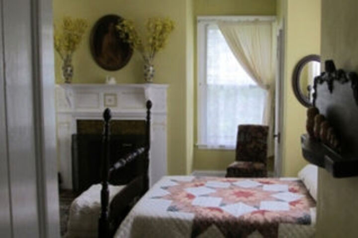 Room 15 of 38