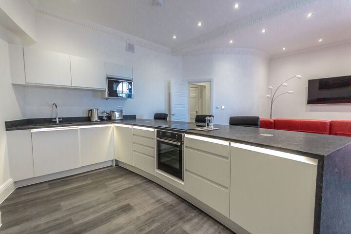 1 Bed- The Windsor Suite