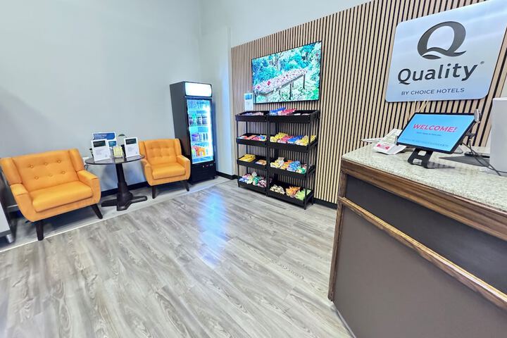Guest Lobby