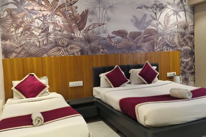 Room 10 of 54