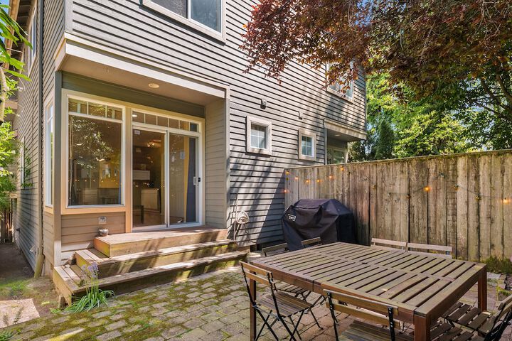 Terrace/Patio 18 of 32