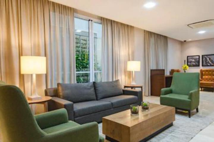 Exterior of Hotel EstanConfor Master Deluxe Av Paulista by LuXXoR
