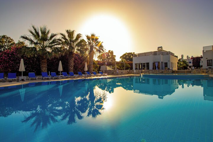 Pool 46 of 131