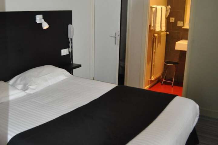 Room 14 of 63