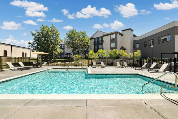 Pools & Facilities
