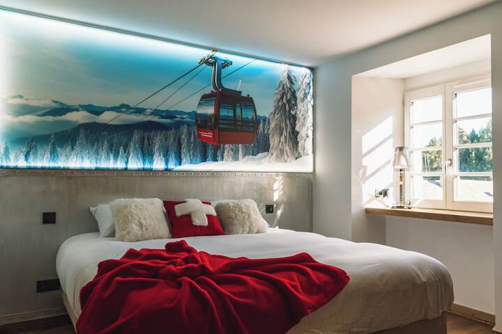 Room 4 of 43