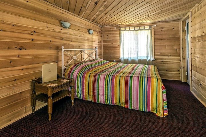 Room 17 of 57
