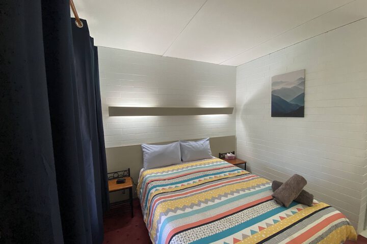 Room 7 of 39
