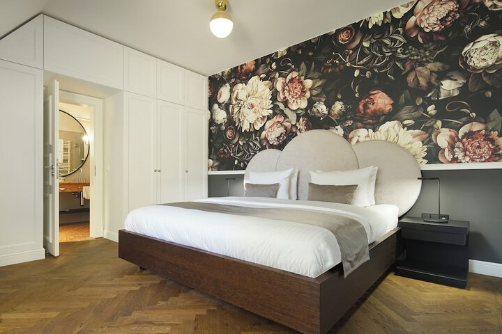 Room 34 of 140