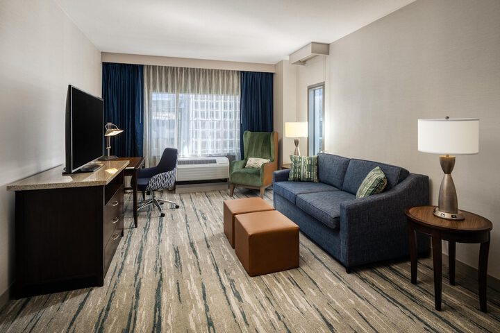 Room 26 of 61