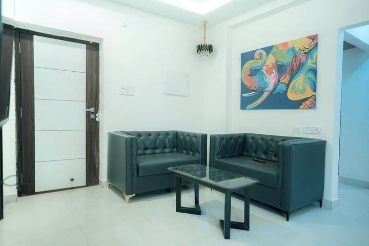 Room 12 of 20