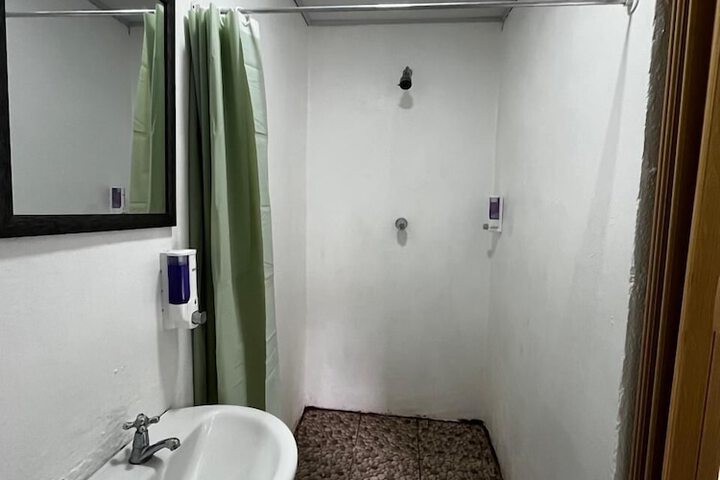Room 11 of 14