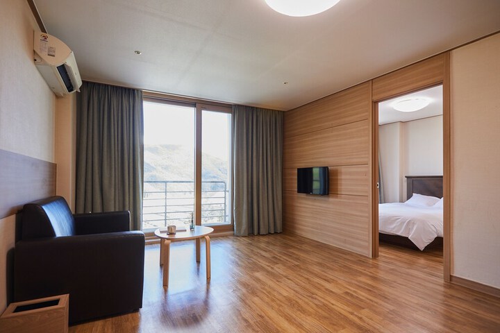 Room 32 of 120